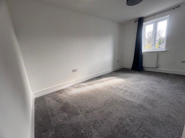 24 Graham Edge, Littlecombe, Dursley